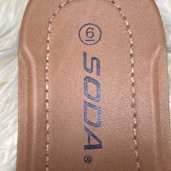 Sandals  SODA Size 6.5 copper penny. Rhinestones. Like NWT - Picture 6 of 8